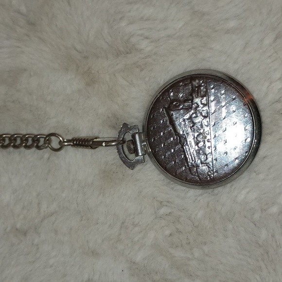 Novella Silver Tone Train Pocket Watch - Picture 4 of 5